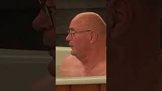 Download Lagu Cees weet wel wat over oogcontact! #langlevedeliefde MP3