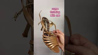 This week I saw Manolo Blahnik’s at the opshop! 😮