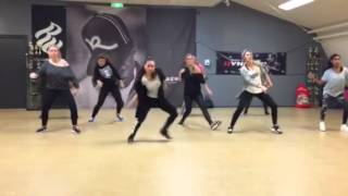 Dance Center Dynamic-Dancehall Door Shayenne