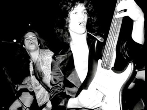 Van Halen -  La Canada High School, November, 1975 Cassette Master