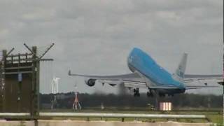 KLM Boeing 747-400 takeoff from Amsterdam! [Aircraft Spotting]