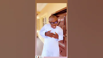 Mr Ijebu dancing to You do me well by Bimbo Ponmile