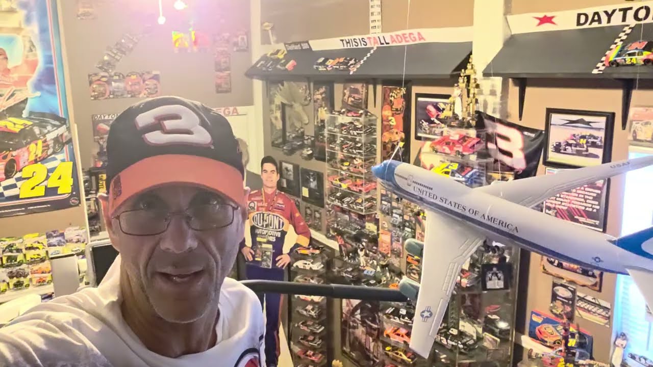 UNVEILING ANOTHER NEW NASCAR DIECAST 1/24 IROC RACE 🏁 OF CHAMPIONS  !!!