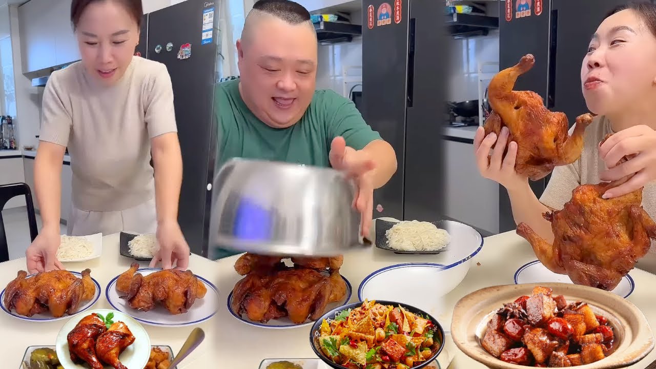 蠢老公想偷吃兩隻燒雞，真是太過分了，他只能吃到空盤子！【胖嫂美食】