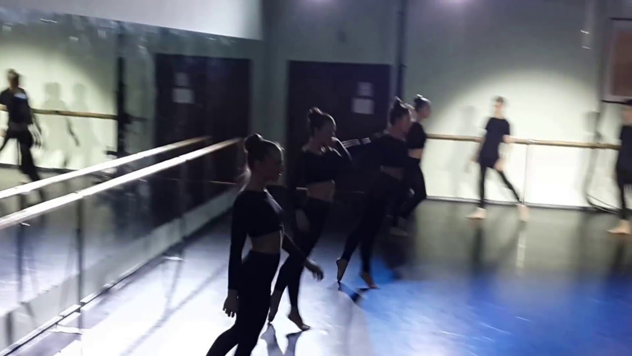 16.05.16. МГКИ. Экзамен по джазу. Педагог Бодрова Мария Владимировна. Станок. 407 группа. О