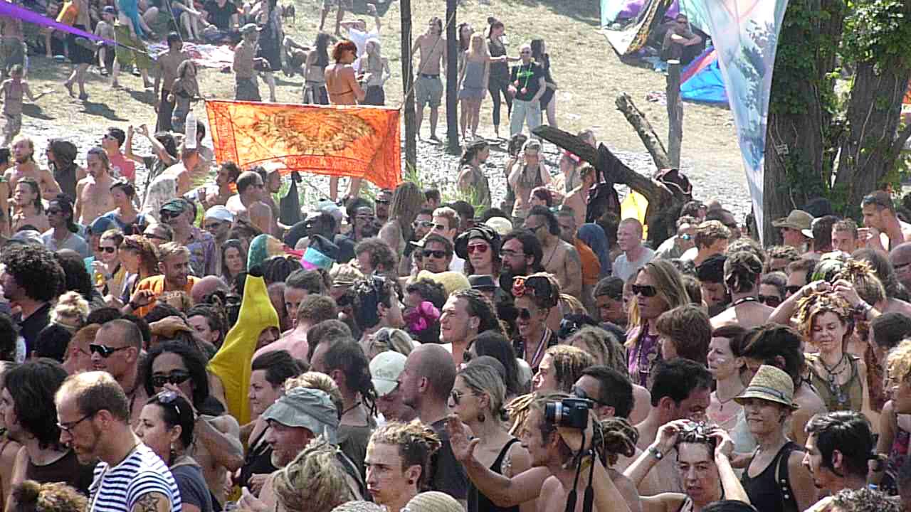 Ozora Festival 2011  James Monro.MOV - YouTube