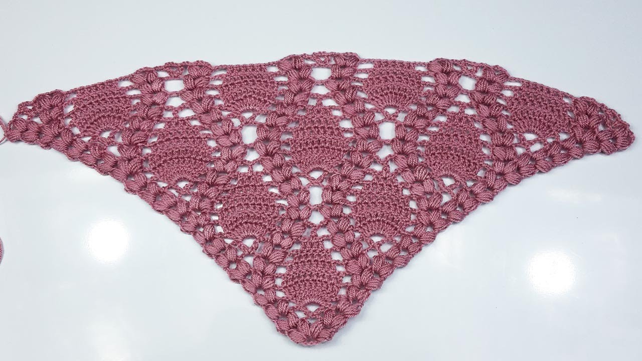 Beautiful crochet shawl tutorial - free pattern شال كروشيه مثلث بغرز سهلة ورائعة