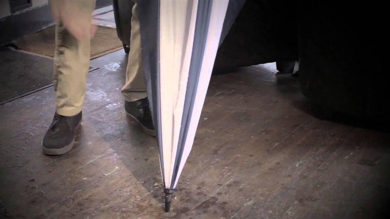 KAZbrella - Turning the umbrella Inside Out