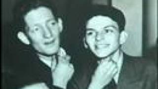 Video voorbeeld van "Frank Sinatra with The Hoboken Four - Major Bowes 1935"