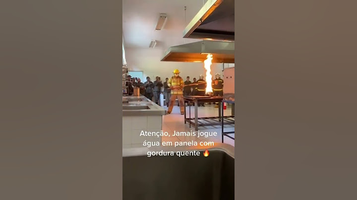 🚨CUIDADO: Água + panela com óleo quente. Essa mistura pode causa um incêndio até uma explosão 🔥😱