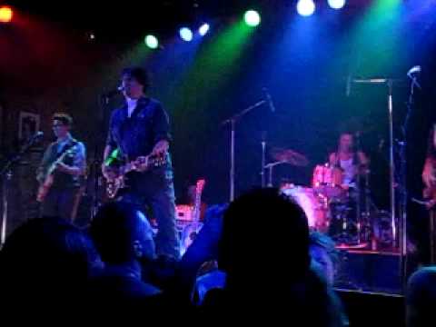 WIRE TRAIN - Chamber of Hellos