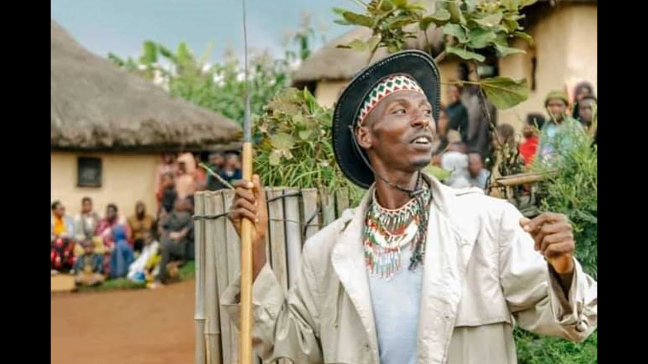 Akaranga k'uburundi tugaharanire, Président wa Club Abahizi arakatwiganira