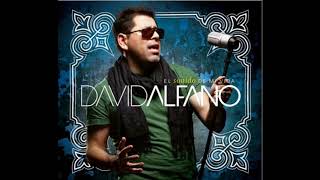 Video thumbnail of "David Alfano - Siempre Estas Tu"