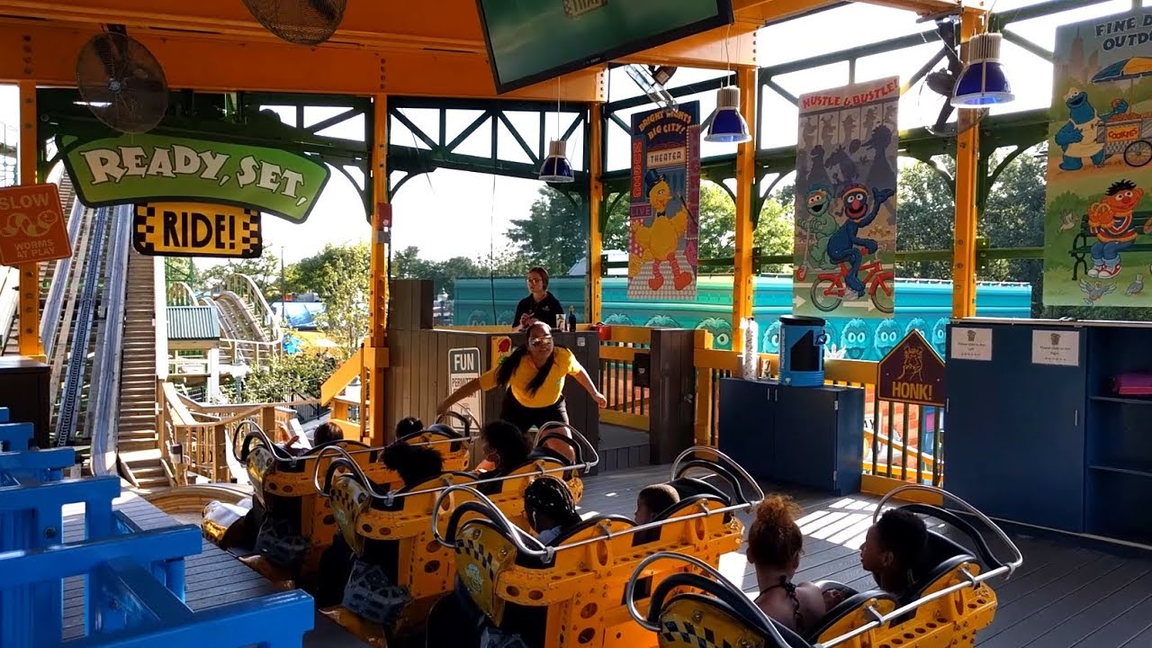 Oscar's Wacky Taxi roller coaster at Sesame Place amusement park camera iphone 8 plus apk