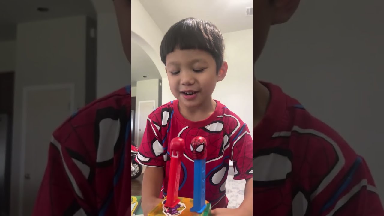 Jasper pretend to be like Tom Shorts