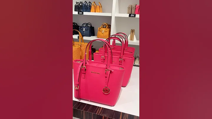 🛍️ MICHAEL KORS OUTLET SHOPPING #shortsfeed #shorts #viral #michaelkors