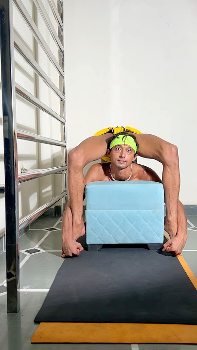 GhostFlex #Contortion #YogaFlex #CreepyMoves #GhostTrick #Shorts #FitnessArt #ViralYoga #Flexibility