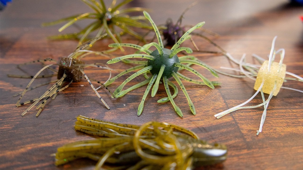 Testing 6 Dice Baits Underwater