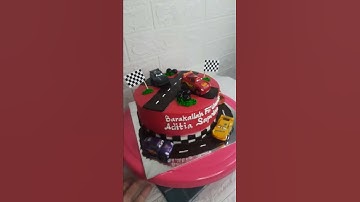 Thumbnail of McQueen cake birthday