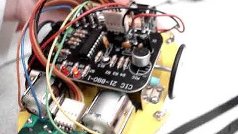 How to design a three wheeled line following robot