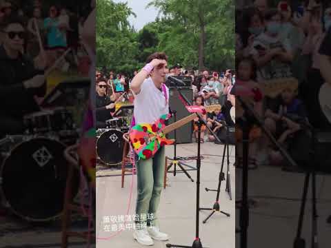 蕭敬騰LIVE自彈自唱《薩哈星球》最美中軸線