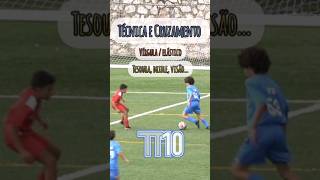 Técnica o cruzamento. Pratica também football futebol futbol ronaldinho soccer footballsoccer