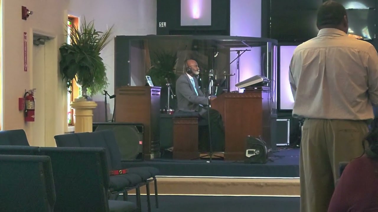 🙏 🤲CMCOGIC-(((PRAiSE 🙏-BREAK- 👏 🙌-PASTOR-Robert E. WOODARD III-PASTOR-Comp+ON-MEMORiAL-COGiC+.