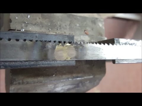 Saldobrasatura di una lama per sega a nastro - welding a band saw