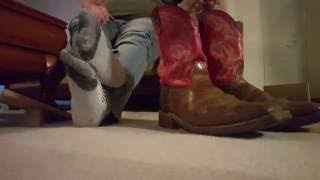 Taking off the Double H boots