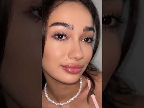 توهجي كالقمر برموش كالنجوم في الليل