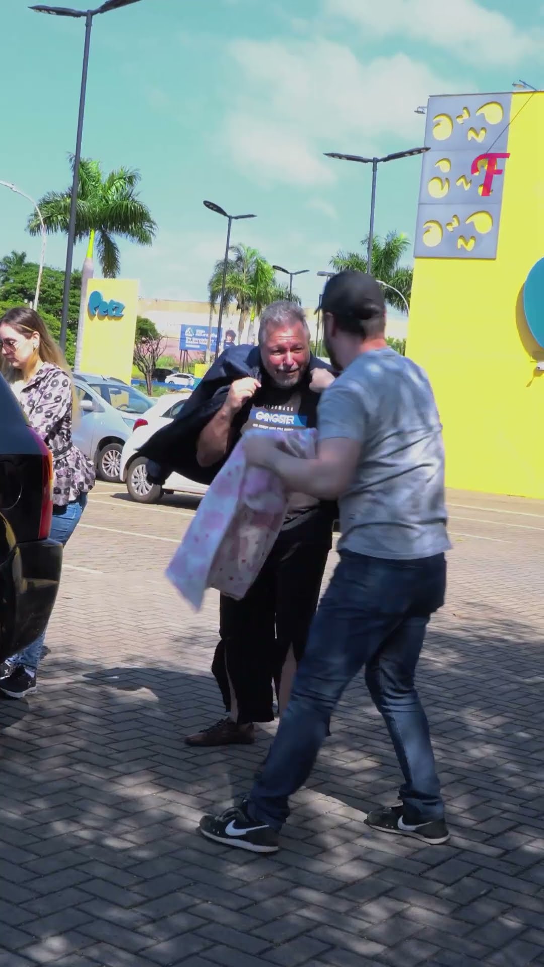 Homeless Man Returns a Lost Bag and Gets a Heartwarming Reward #shorts