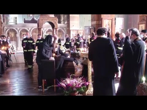 სამოქალაქო პანაშვიდი - ბათუმში მომხდარი ტრაგედიის დროს დაღუპულები დაკრძალეს