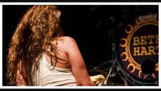 Video thumbnail of "Beth Hart - Beautiful Child"