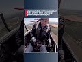 Uçak üzerindeki cam havada açılıyor! #shorts