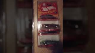 hotwheels classics series 4 #1-15 plus extras in protective cases