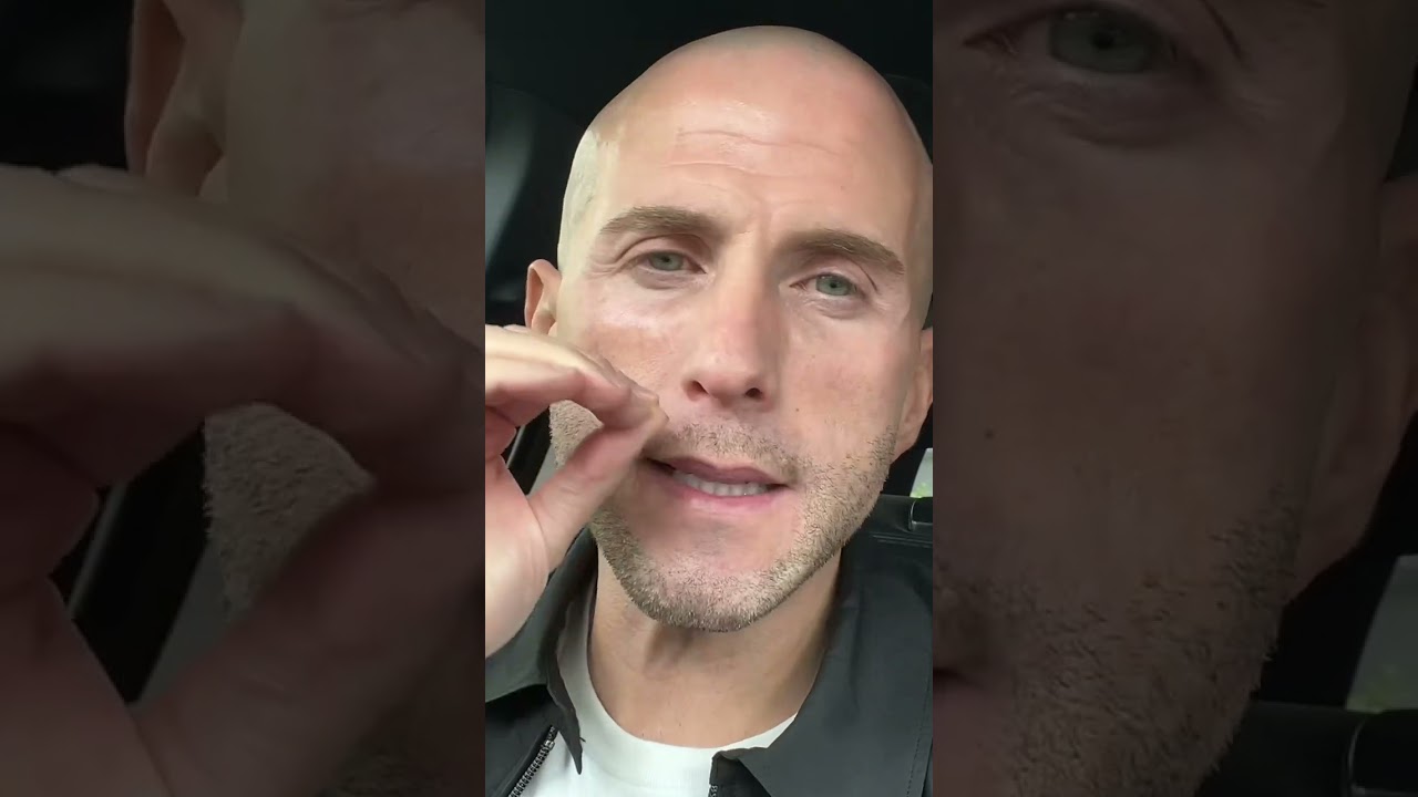 Твоя личность была фальшивой. Они были твоим зеркалом.