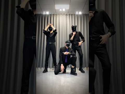 Китайцы отжигают под — нет никаких секретов между нами mamy. #shotrs #chineseboys #dance #танцы