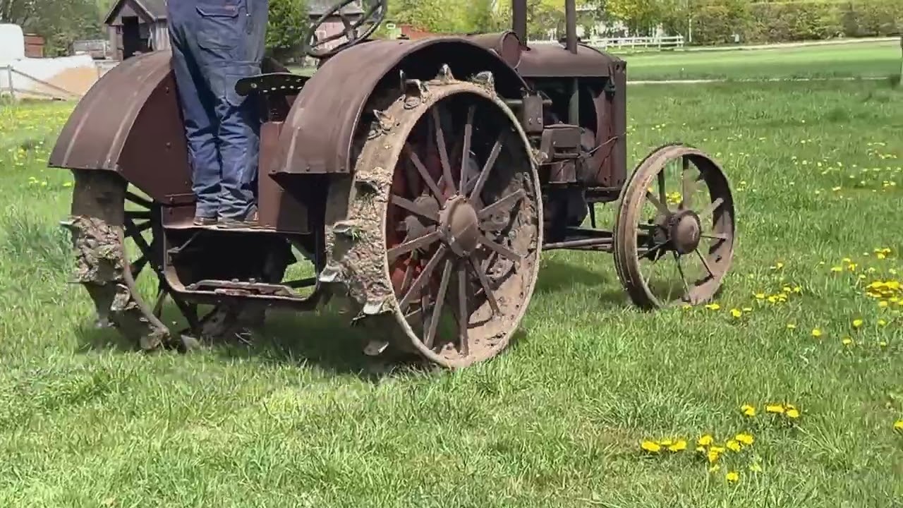 Veterantraktor Allis-Chalmers 2035