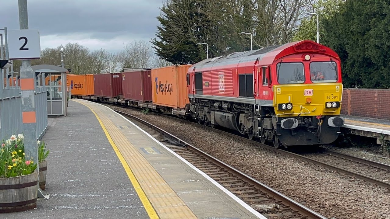 “Accurascale” 66091 4L45 with 36 containers 11;29 2E Lea Road 24/3/2026 ...