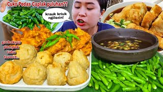 LUDES SENAMPAN 🥵 BAKWAN GORENG PEMPEK TAHU PULUHAN CABE RAWIT MENTAH MUKBANG