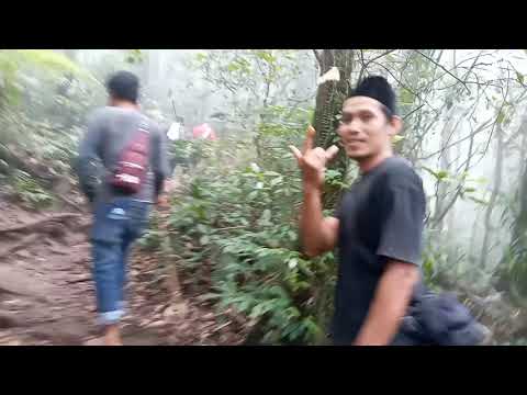 Treking Gunung Karang fart 2 \