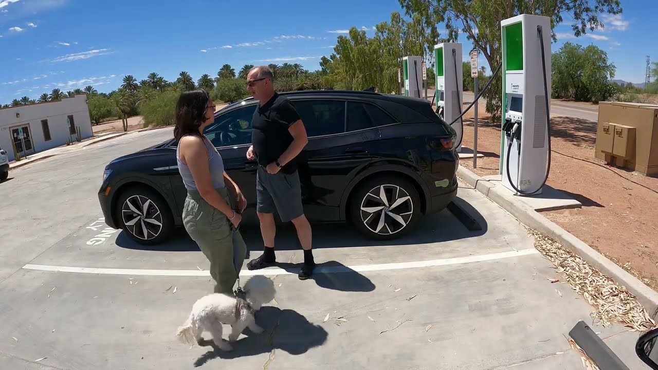 Tesla Superchargers & Electrify America Fast Chargers in Dateland, Arizona, 10 June 2023