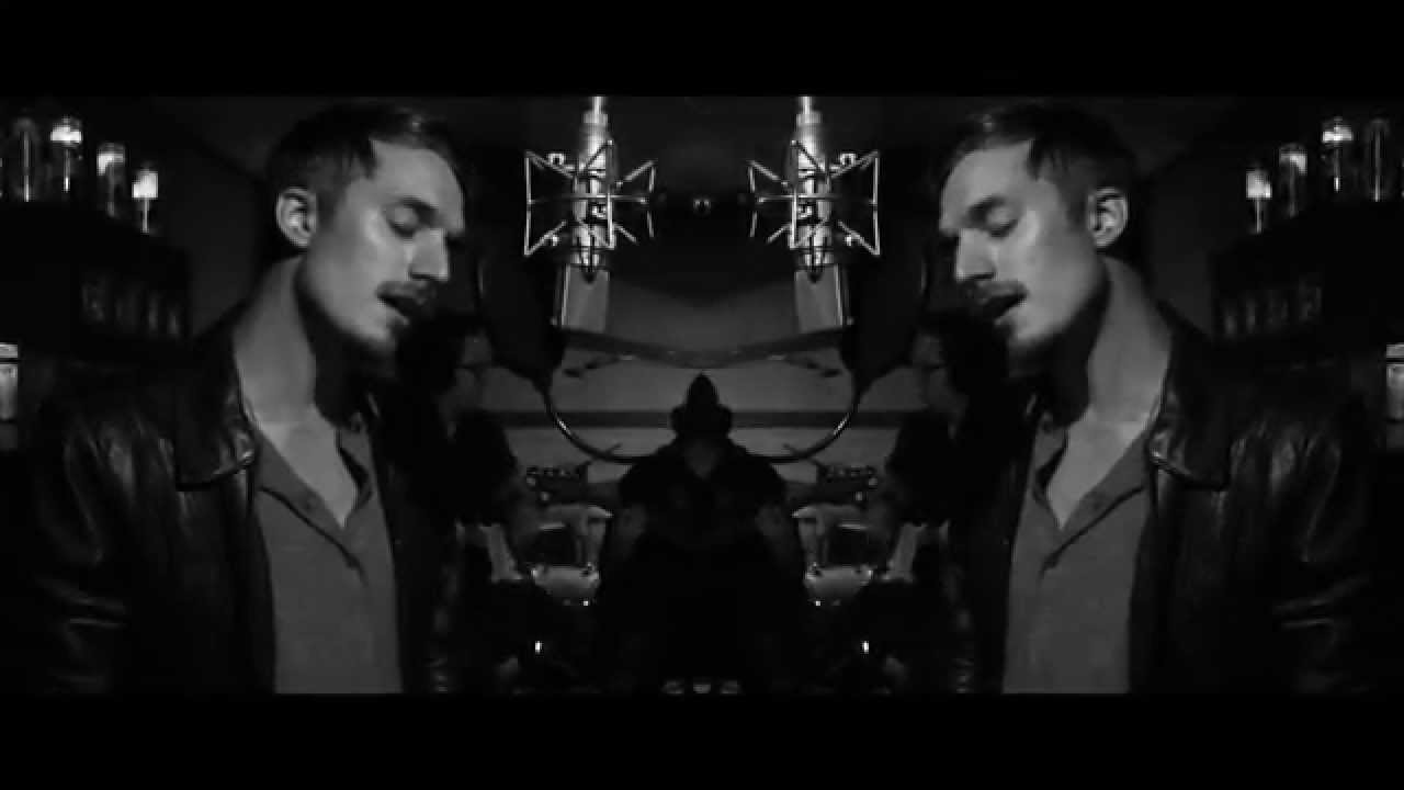 ultraLOVE - Thunder (Live from 4th Street)