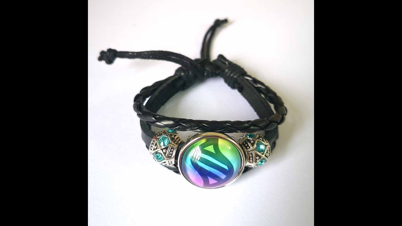 Bracciale doppio in pelle decorato con una chiusura in argento con due diamanti intrecciati, un regalo personalizzato per uomo o donna