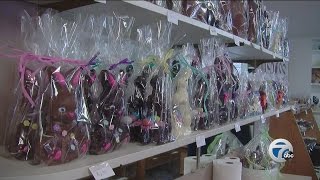 Local company making chocolate Easter bunnies
