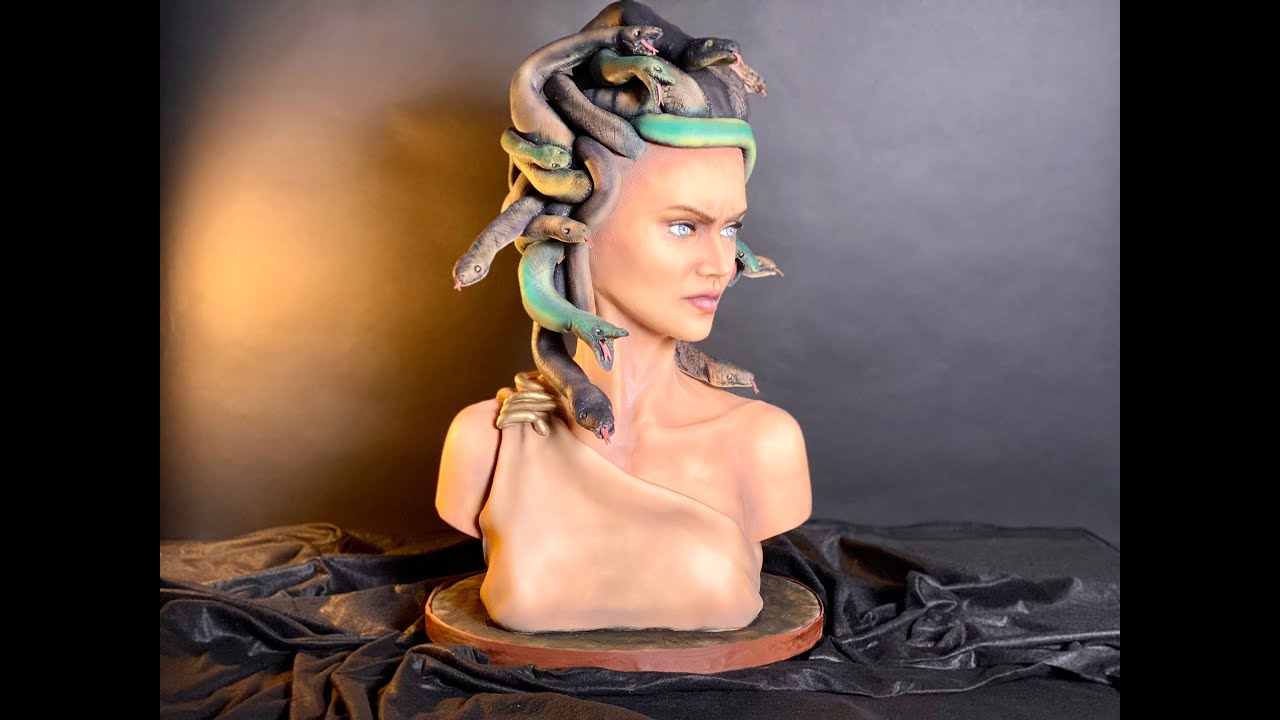 MEDUSA BUST CAKE -  making of
