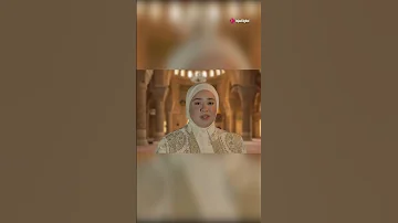 من قبل حتى ان يقول لساني بسمة عبدالقادر كم جئت بابك 