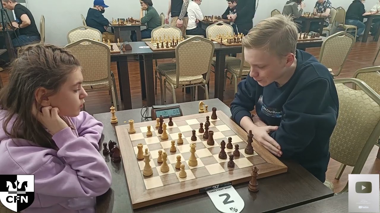 Pinkamena (1783) vs Fritz (1829). Chess Fight Night. CFN. Blitz