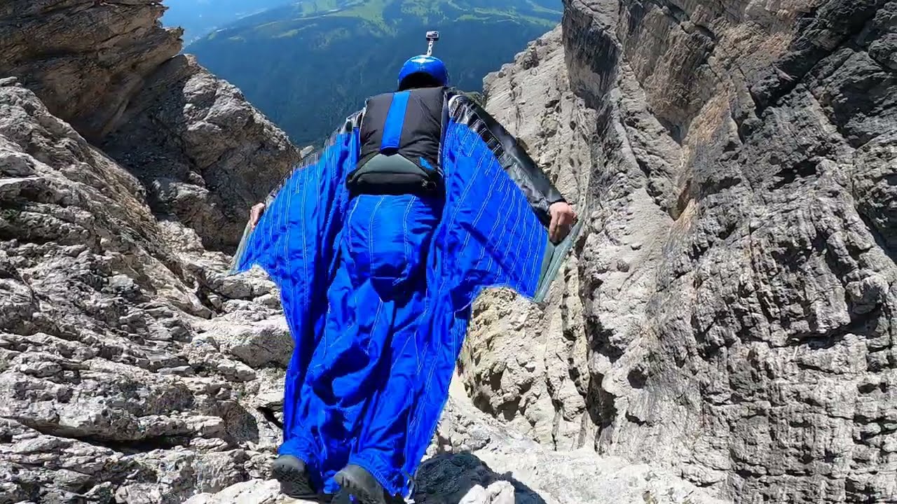 ⁣Insane Wingsuit Flight straight & steep line with GoPro