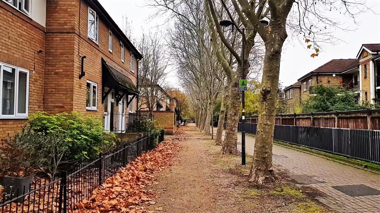 Walking Greenland Docks & Surrey Quays Residential District | London Walk